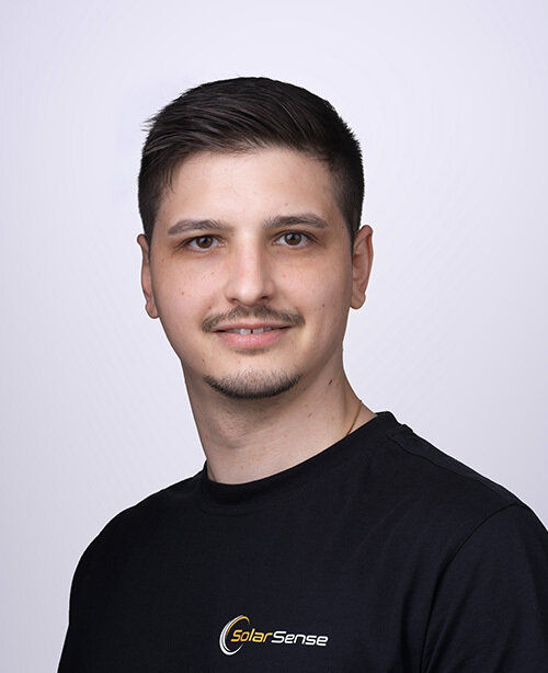 Portrait von Basil Müller, Logistiker bei SolarSense AG